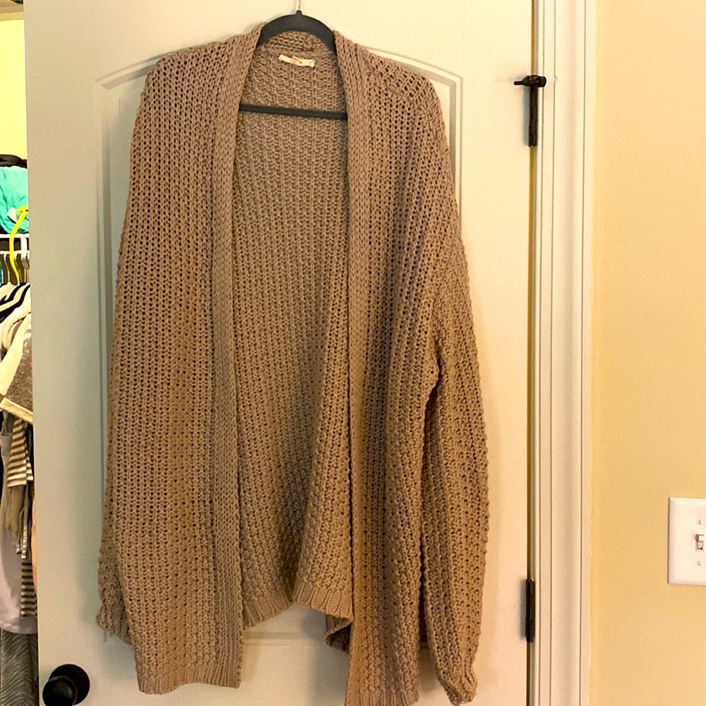 COPY - Chunky brown cardigan, barely worn